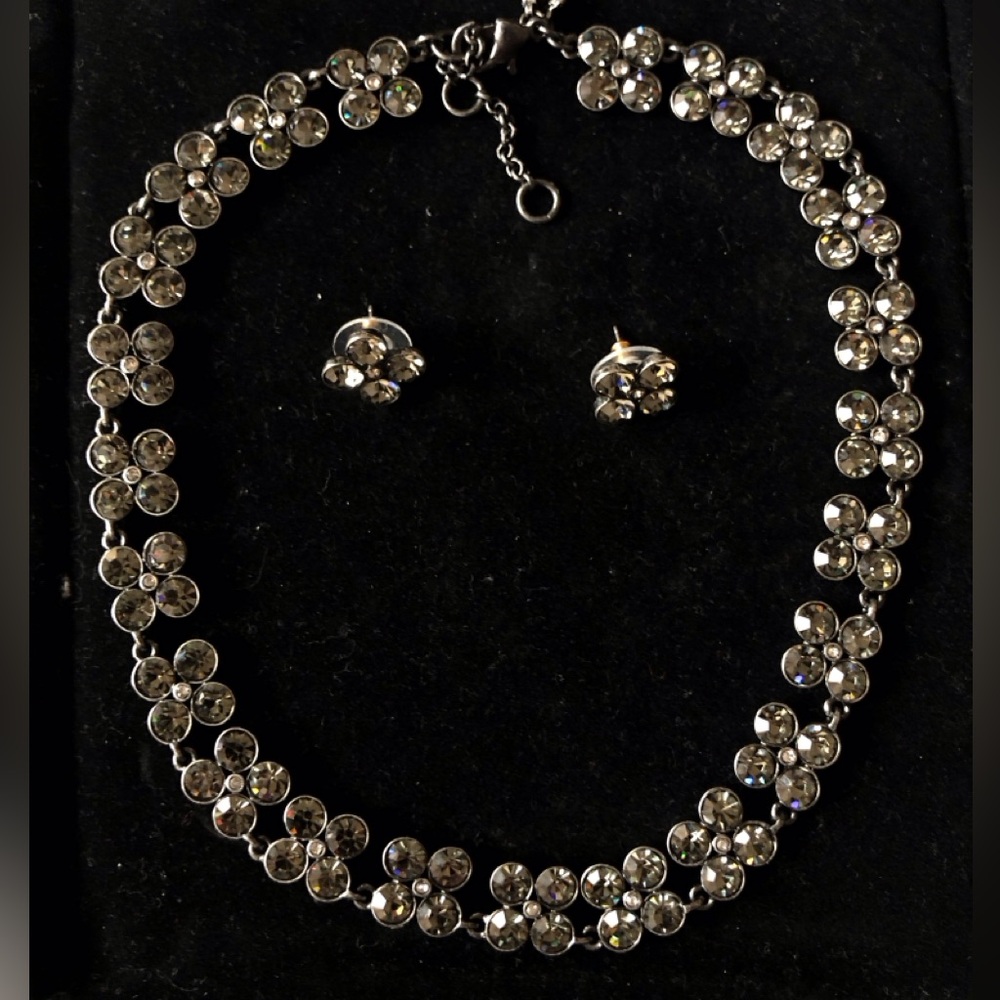 Ann Taylor vintage Clover Design Necklace and Earrings